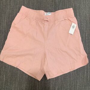 Linen shorts with drawstring